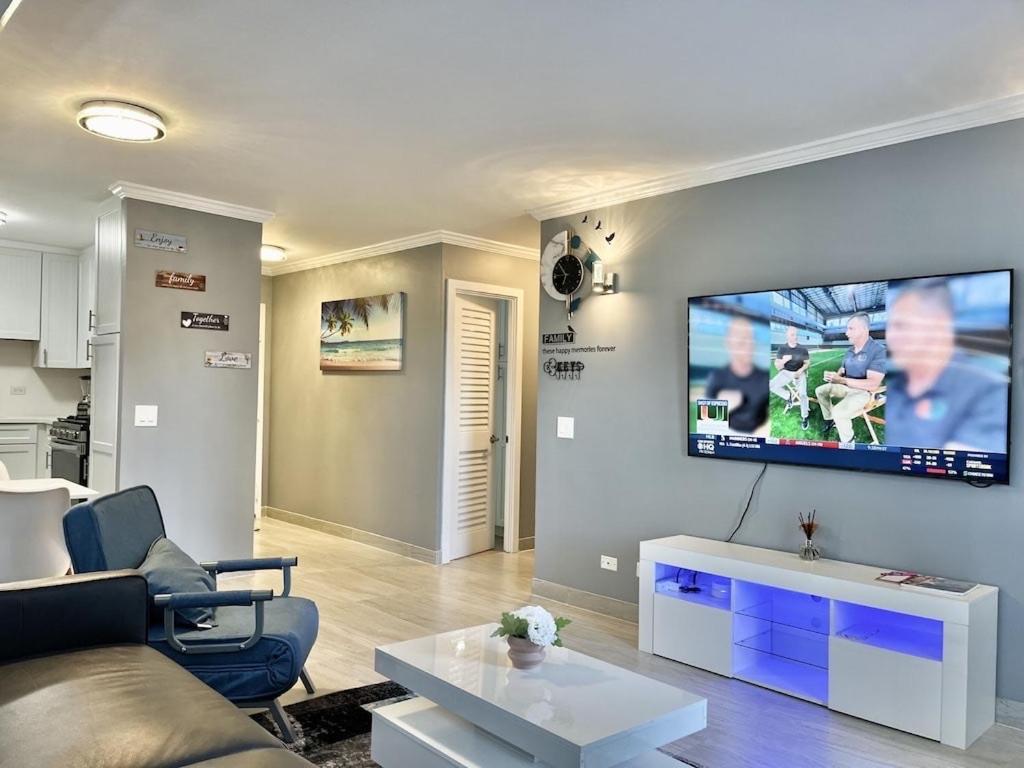 Waikiki Condo 2 Bedrooms 2 Bathrooms With 1 Free Parking Space Honolulu Exterior foto